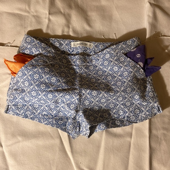 Embroidered Flower Shorts - Picture 4 of 4